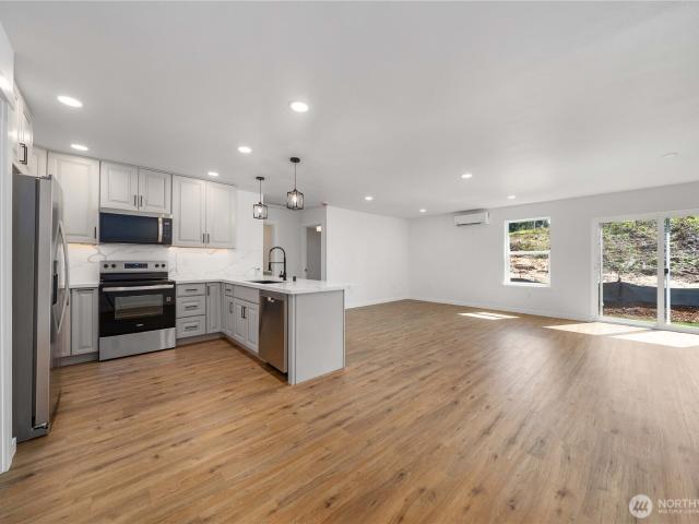 House for sale in Shelton, Washington