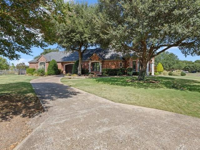 House for sale in Red Oak, Ellis County