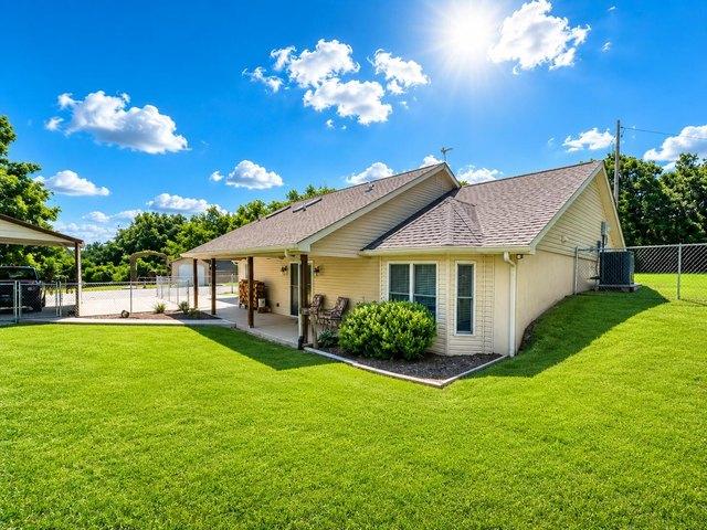 House for sale in Crab Orchard, Kentucky