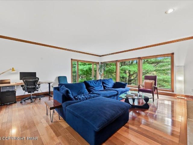 House for sale in Delaware, Lehman Township