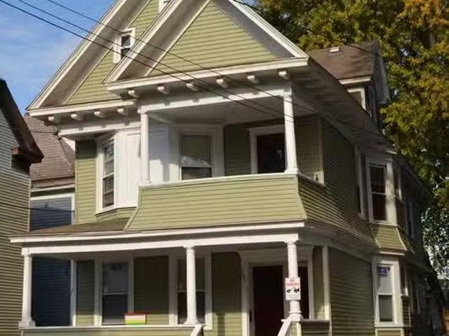 Condo for sale in Albany