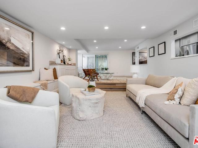 Condo for sale in Beverly Hills, California