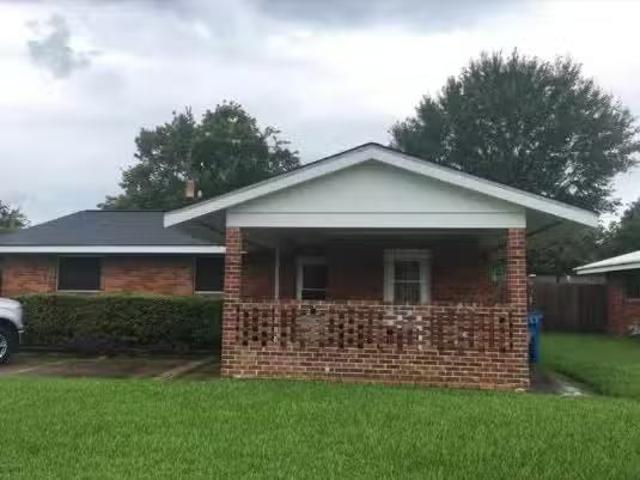 House for rent in Lafayette
