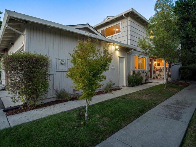 Townhouse for sale in Mountain View, California