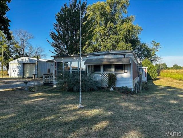 House for sale in Irving, Illinois