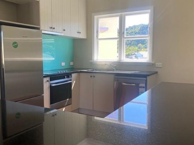 Apartment for rent in Days Bay, Wellington