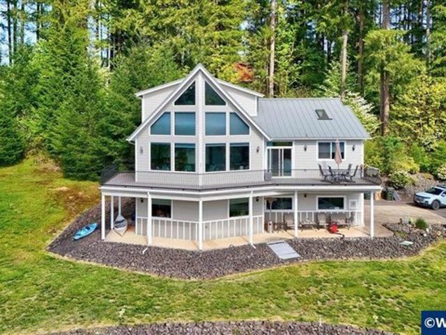 House for sale in Oregonia