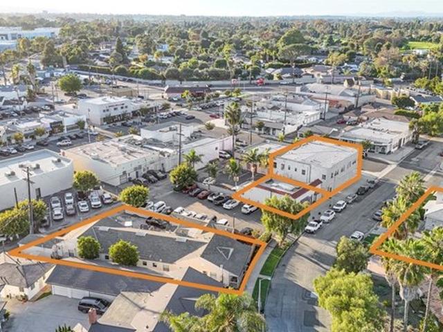 House for sale in Long Beach, California
