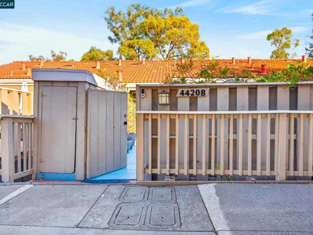 Townhouse for sale in Turtle Creek, Concord