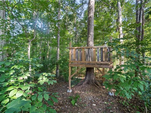 House for sale in Pfafftown, North Carolina