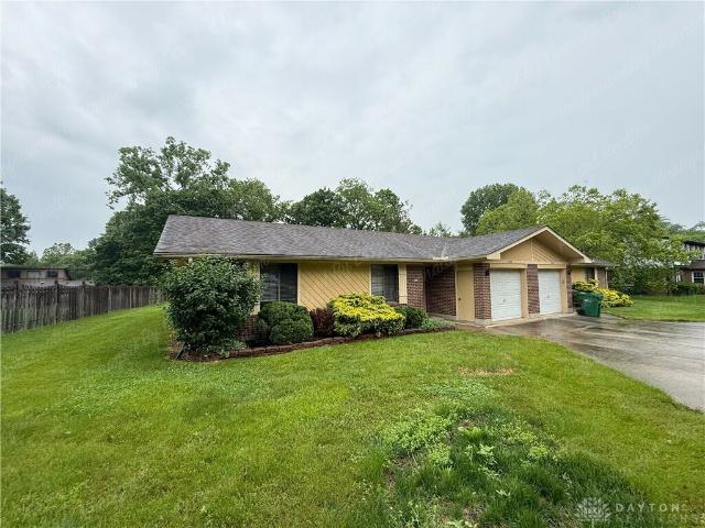 Duplex for rent in Dayton