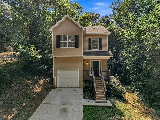 House for sale in Snellville, Georgia