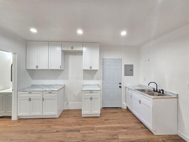 Apartment for rent in Lancaster, California