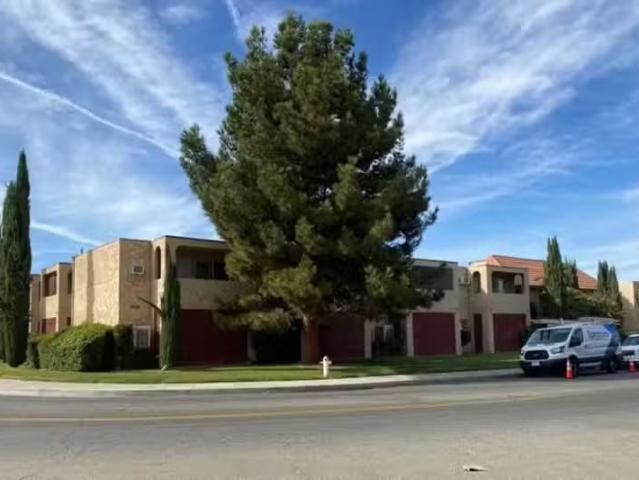 Condo for rent in Pomona