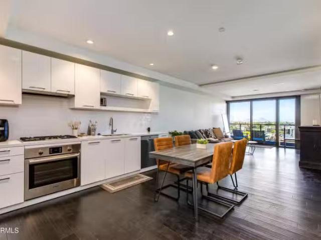 House for sale in Scottsdale House for sale in Scottsdale