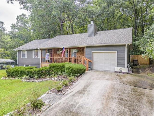 House for sale in Cohutta, Georgia