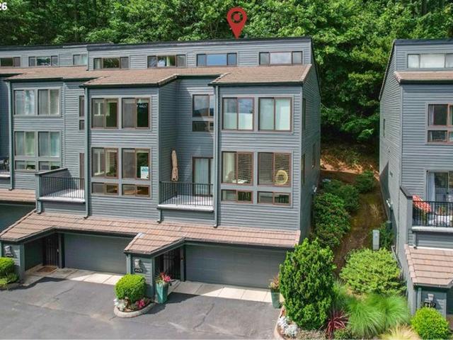 Condo for sale in Oregonia