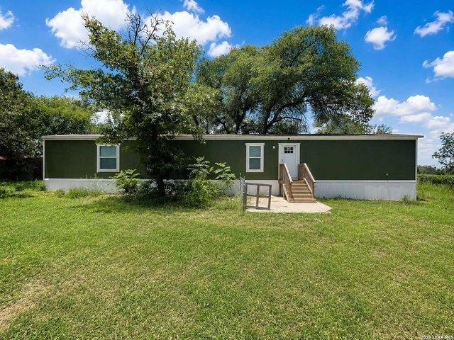House for sale in Atascosa, Texas