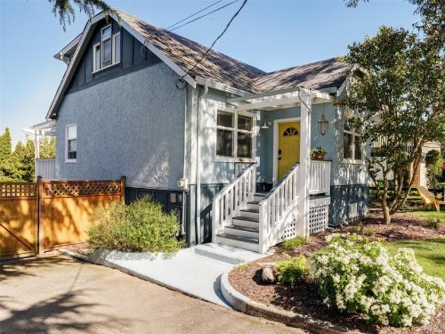 House for sale in Saanich, British Columbia