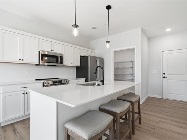 Condo for sale in Iowa City, Johnson County