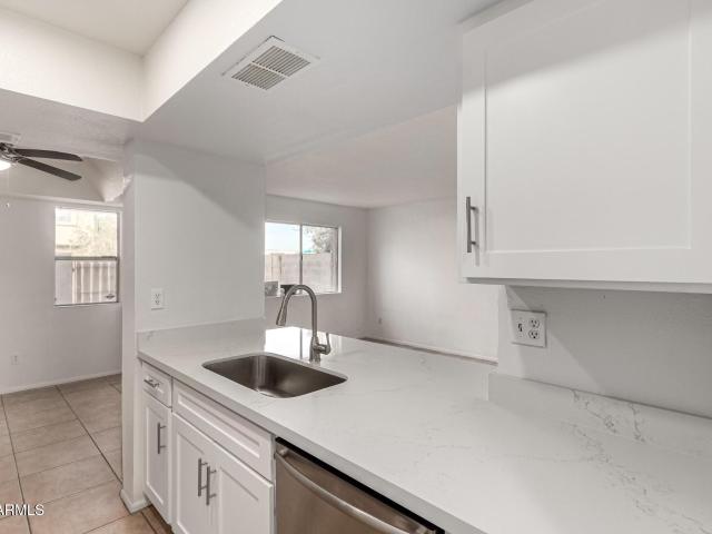 Townhouse for sale in Laveen, Arizona