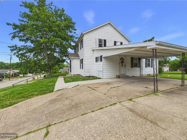 House for sale in Parkersburg, West Virginia