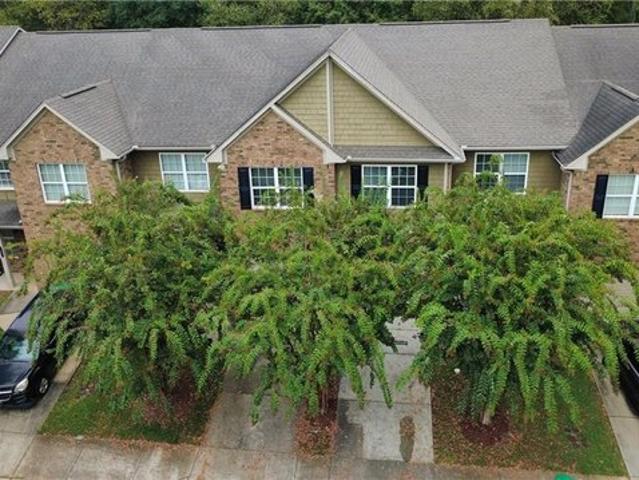 Townhouse for sale in Stone Mountain, Georgia