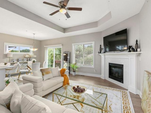 Townhouse for sale in Timberland Crest, Des Moines