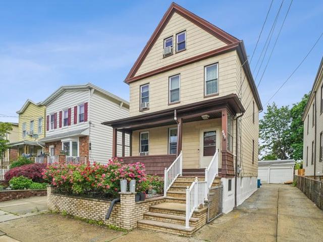 House for sale in Hudson, New Jersey