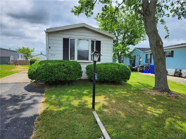 House for sale in Niagara, New York