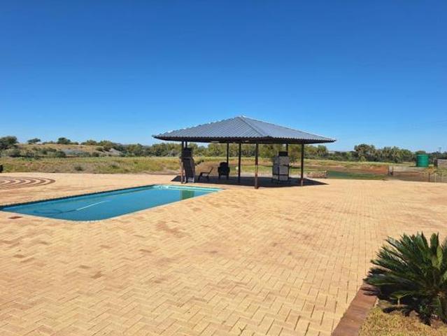 Farm for sale in Xhariep District Municipality, Free State