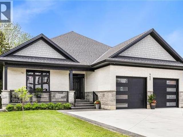House for sale in Delhi, Ontario