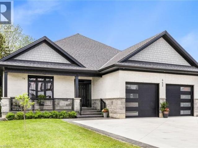 House for sale in Delhi, Ontario