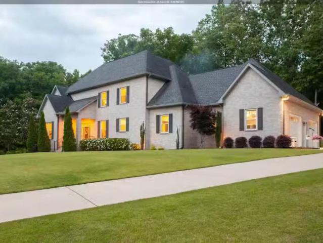 House for sale in Alabaster
