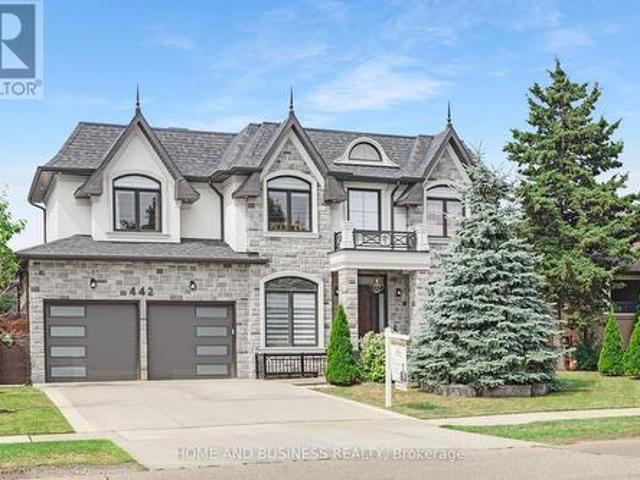 House for sale in Oakville, Ontario