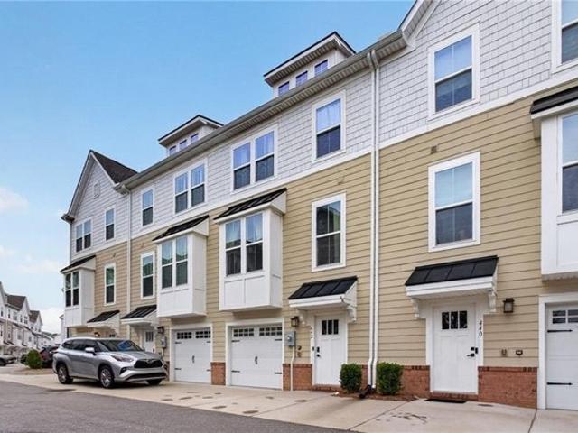 Condo for sale in Virginia
