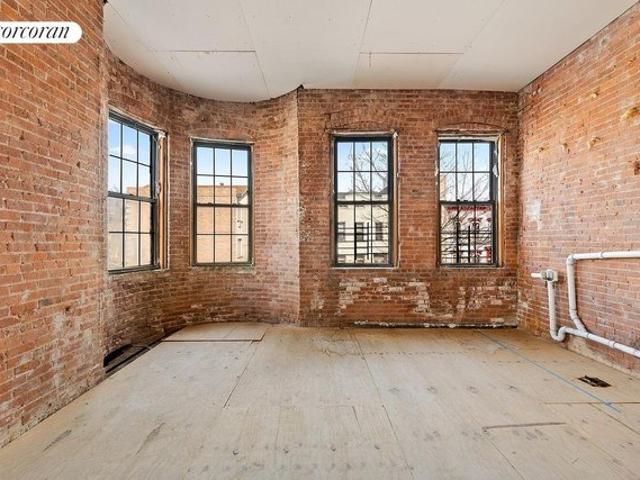 House for sale in Arverne, New York