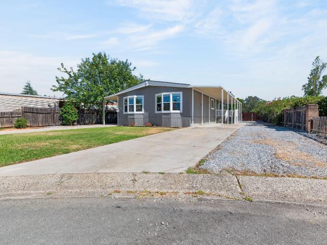 House for sale in Shasta, California