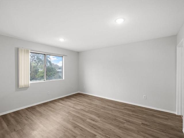 Apartment for rent in Canoga Park, California