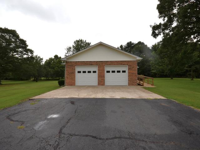 House for sale in Vinemont, Alabama