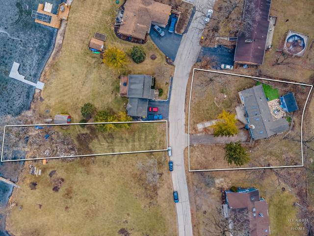 House for sale in Mchenry, Illinois