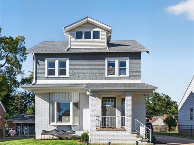 House for sale in Ukrainian Village, Parma
