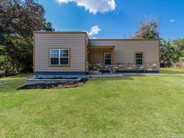 House for sale in Von Ormy, Bexar County