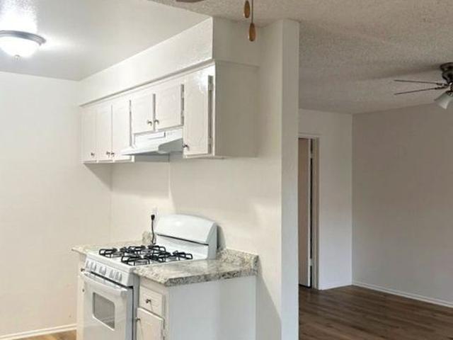 Apartment for rent in Hawthorne, California