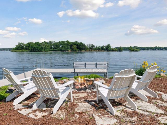 House for sale in Spring Park