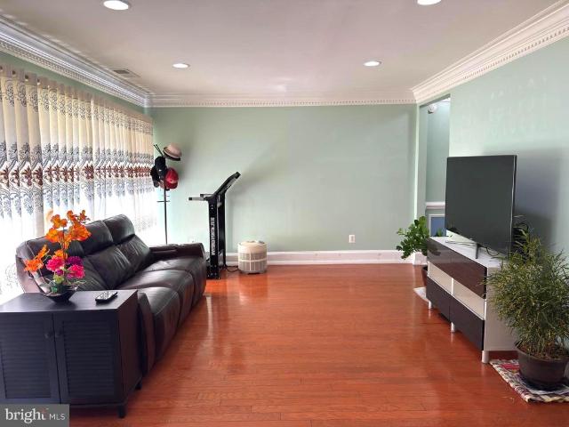 Condo for sale in Virginia