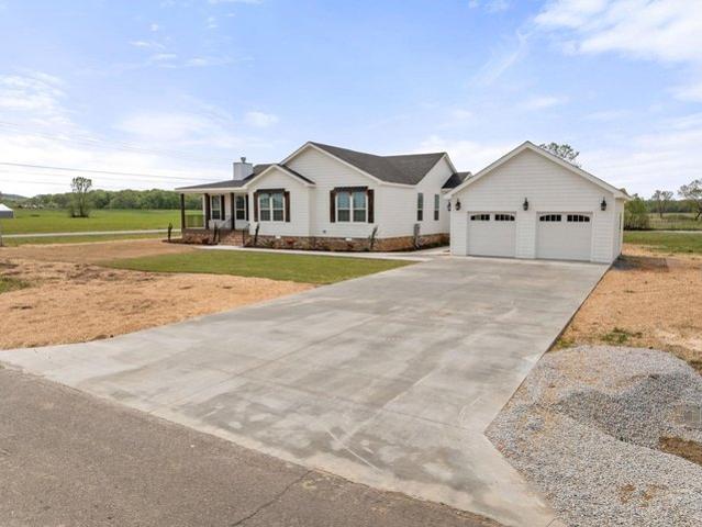 House for sale in Falkville, Alabama