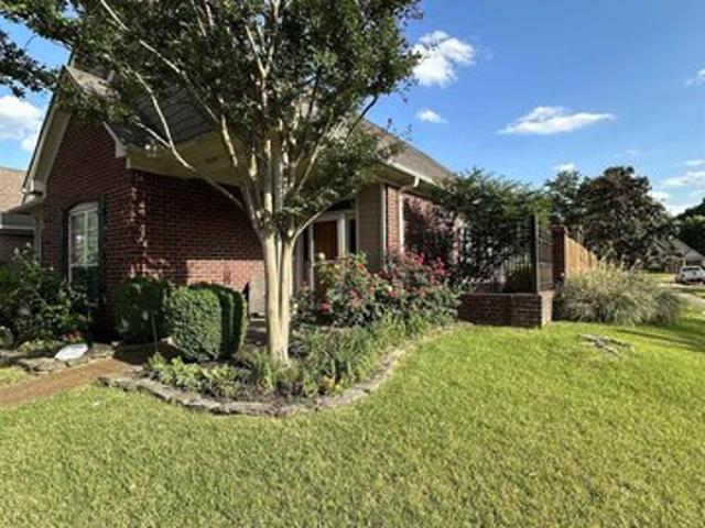 House for sale in Nesbit, Mississippi