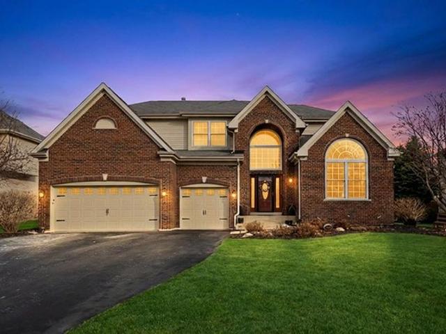 House for sale in North Aurora, Illinois