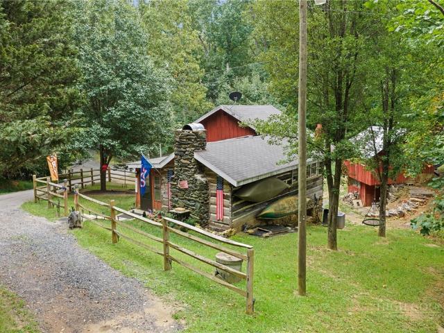 House for sale in Todd, North Carolina